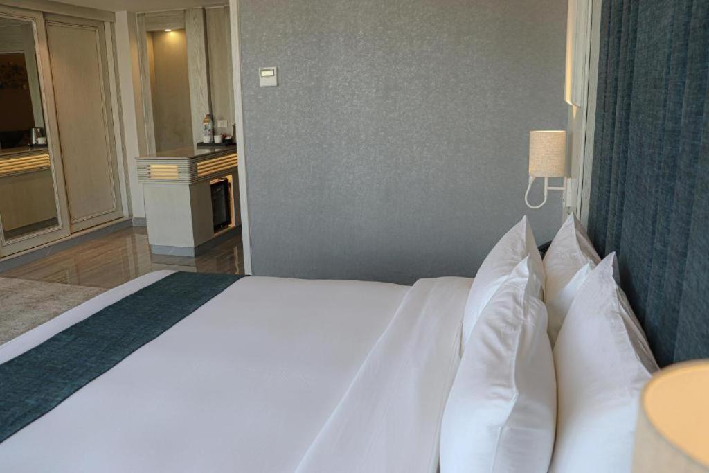Rival Hotel Amman Eksteriør bilde